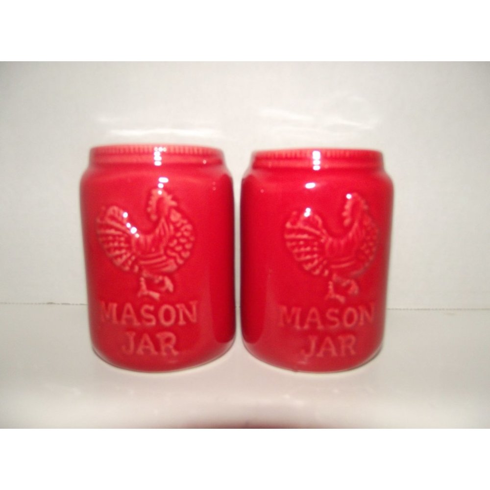 Red Mason Jar W/Rooster Design Salt & Pepper Shakers